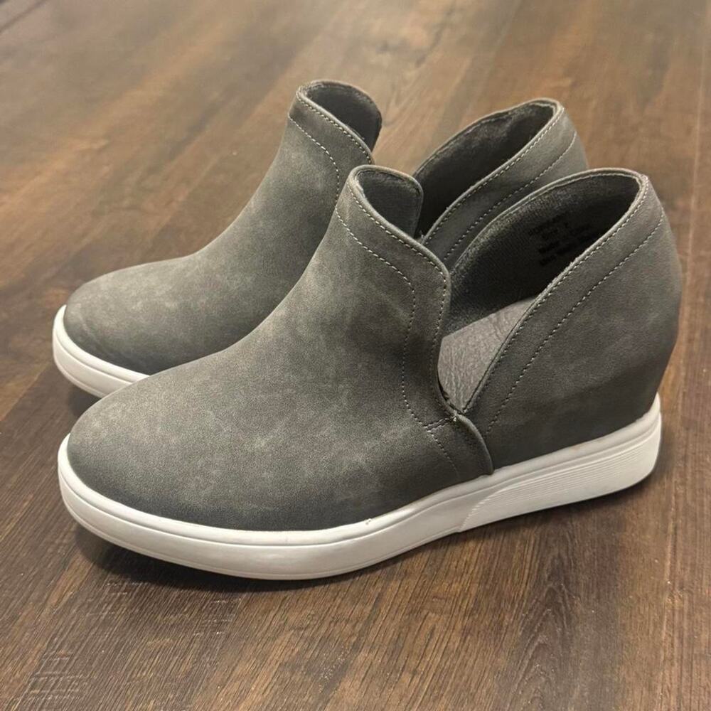 Gray Suede Hidden Wedge Sneakers Slip-On Size 8 Casual Comfy